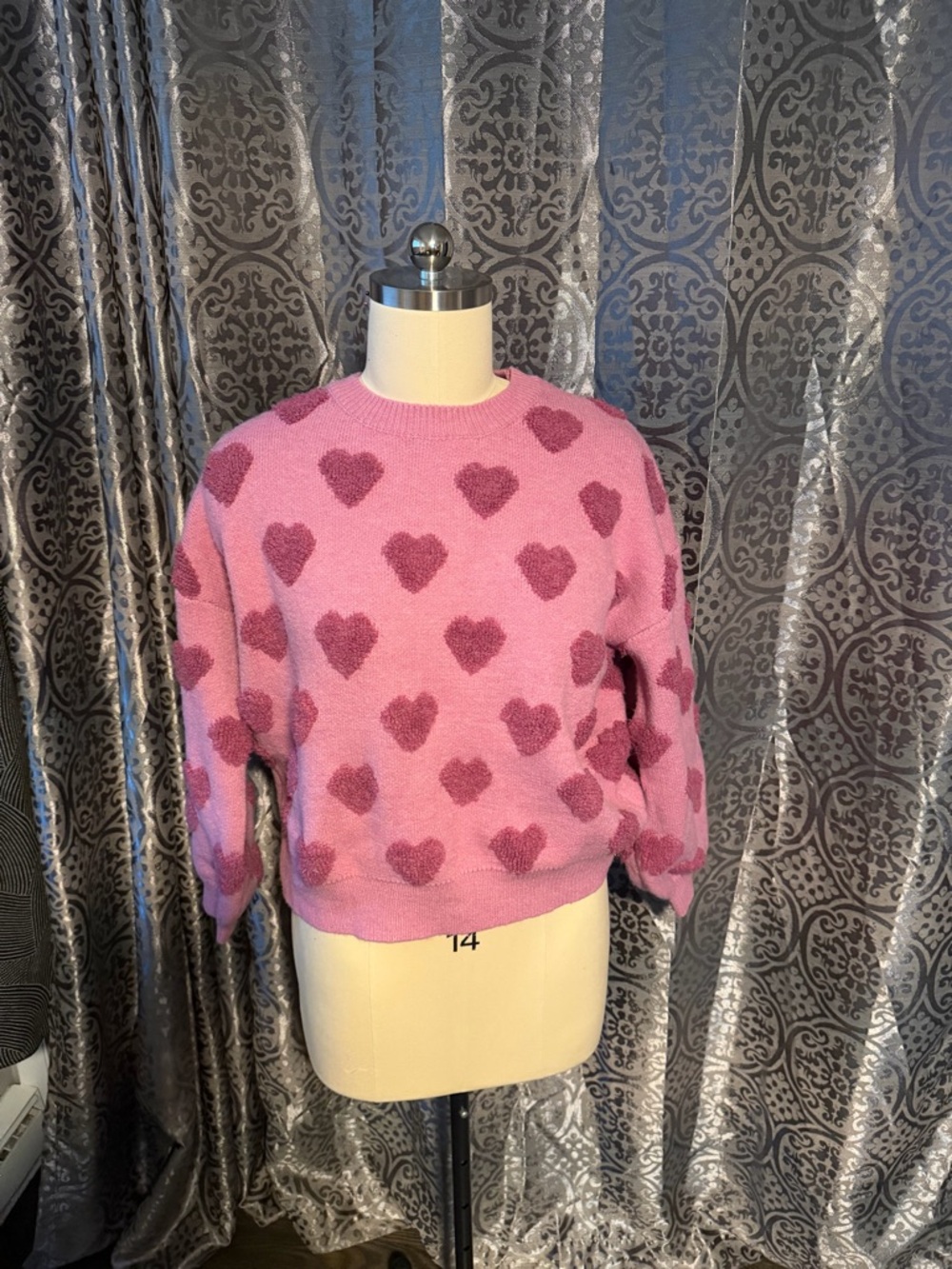 Vernacular: Pink Heart Pattern Crewneck Sweater